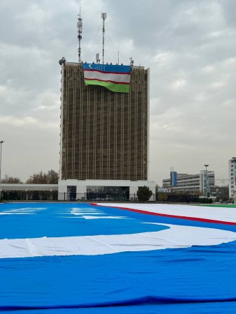 Bayrog'imiz qabul qilinganligining 32 yilligi munosabati bilan tadbirlar o'tkazildi.